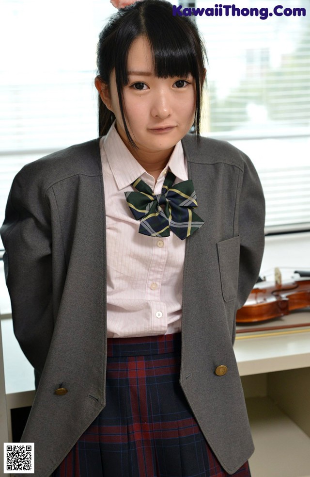 Airu Minami - Pissing Tlanjang Bugil No.68b32f